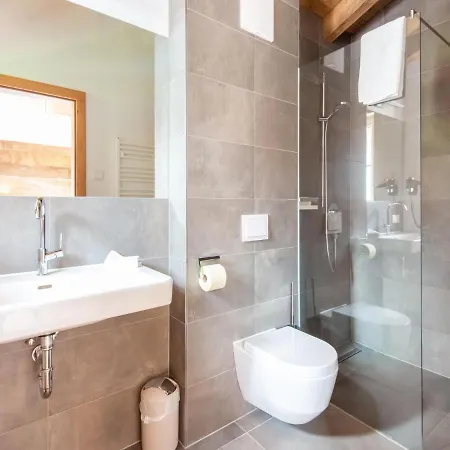Hébergement de vacances Luxurious Holiday Home With Sauna In Niedernsill Salzburgerland *